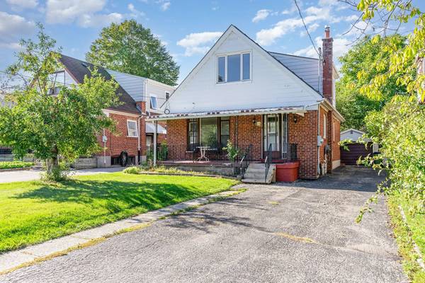 3+2 Bed Detached with Finished Basement 1