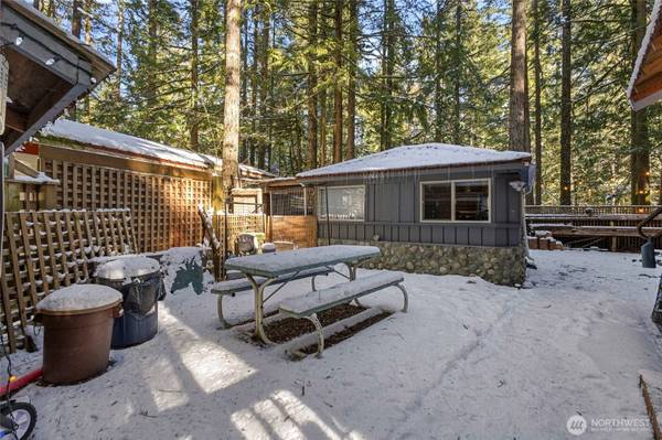 $67,500 / 3456ft2 - Serene Glen Retreat with RV & Gazebo (Deming)63509570433411122