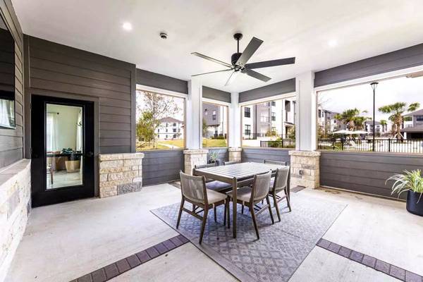 $1.110 / 1 dormitorio - 774 pies² - ¡Vive en el corazón de todo! El barrio principal de Pflugerville te espera. (Pflugerville)63310789168259123