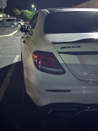 Mercedes E300 2017 - $19,000 (Brooklyn)63654712945283120