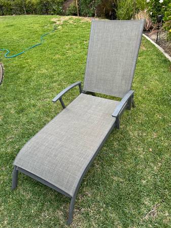 Outdoor Chaise Lounge Chair 1