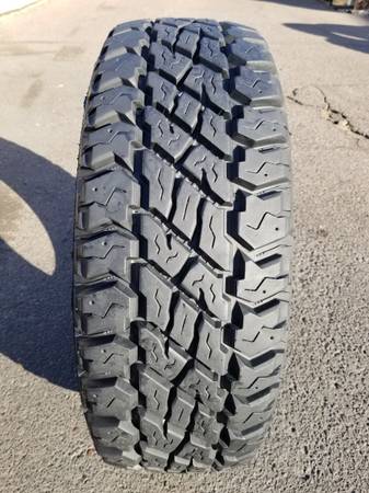 One (1) LT265/75R16 Cooper Discoverer ST Maxx 10ply Load Range E tire 1