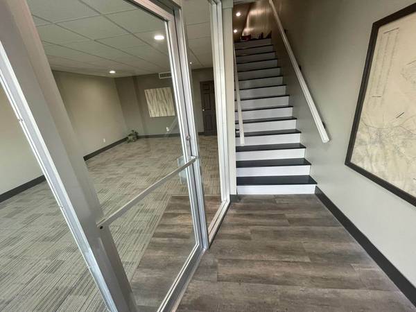 $1,250 / 1200ft2 - Retail or Office 1,200sf 540 Tusculum Blvd, Greeneville, TN 37745 (Greeneville, TN)63381370518529124