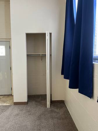 $1,124 / 2br - 1430ft2 - Unique "Garage" Apt in Old School 2 BR 1 BA Avail 10/1! Pets OK $1,124 (Jefferson)63846720540161124
