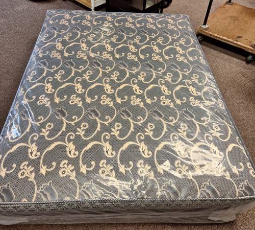 Soft & Cozy Queen Euro Pillow Top Mattress - On Sale Fast Delivery 1