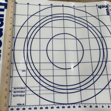 Tupperware Crust Rolling Mat. NEW 1