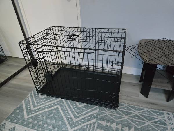 Dog crate 1