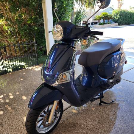 2022 Genuine Urbano 50i scooter