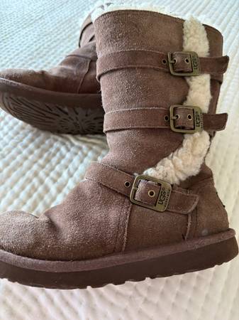 Brown Ugg Maddi Boots size 3 1