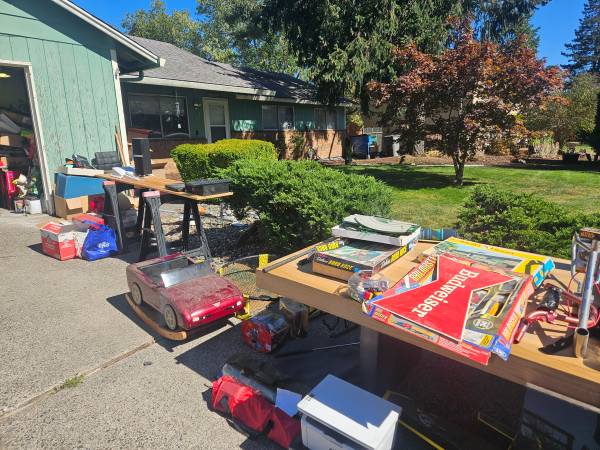 Yard sale photo
