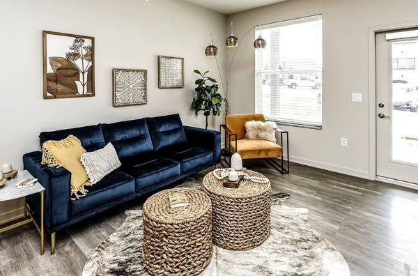 $1,765 / 2br - 1055ft2 - 2 Bed Apartments Available NOW at Tiburon Ridge! (Tiburon Ridge)64020841565827124