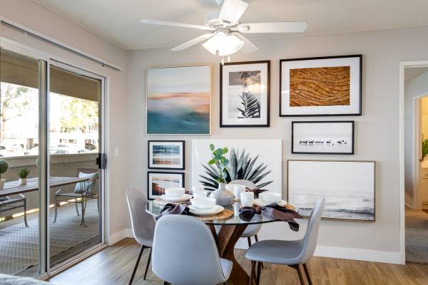 $3,170 / 2br - 1020ft2 - Apartamento de dos habitaciones con armarios empotrados! (Ventura)63800450427265123