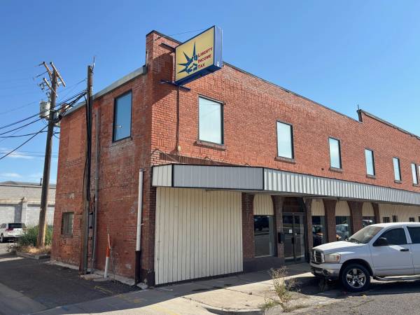 $1,500 / 1375ft2 - 1,375sf Retail/Salon/Office/Creative/Meeting Space/ For Lease (Burley)63836555025155122