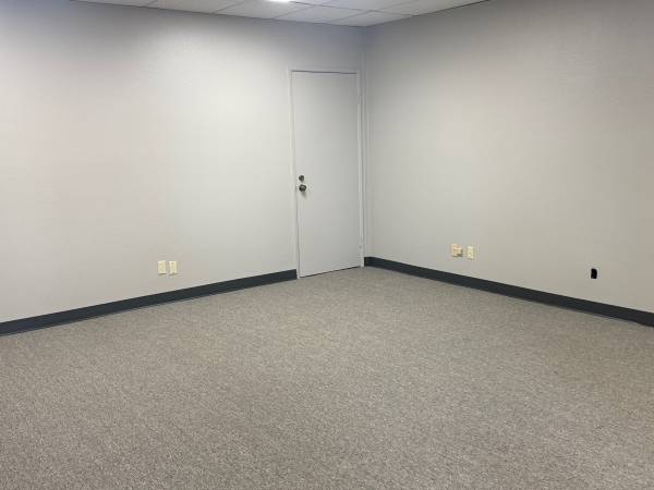2nd Floor Office Space - $665 1