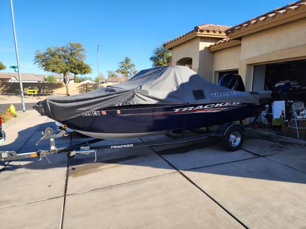 2020 tracker pro guide wt 16.deep V 1