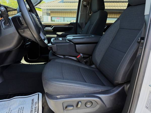 2025 Chevrolet SILVERADO CREW CHASSIS - Photo 8