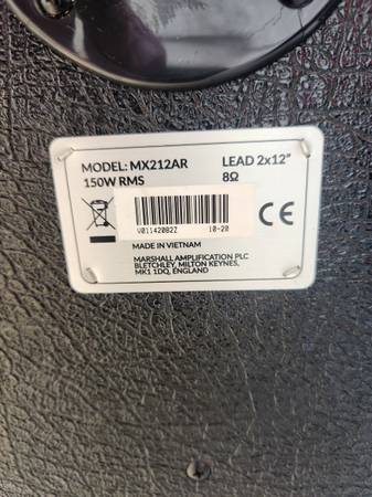 Marshall 2x12 cabinet 1