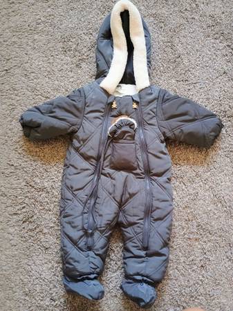 9 to 12 month baby sweater footsie 1