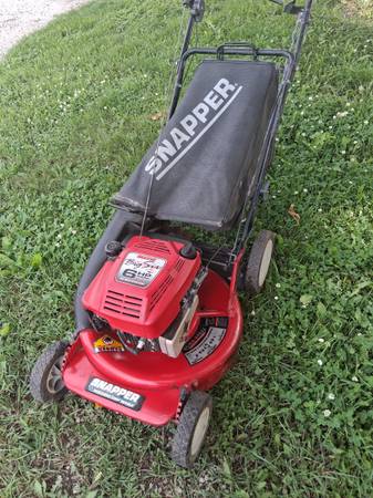 Snapper self-propelled bagging mower 1
