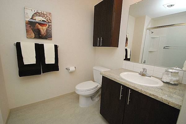 $1,350 / 1br - Vibrant community! Come Check Out 41 @ Tillamook! (NE Portland, Hollywood, Grant Park)63615696037251124