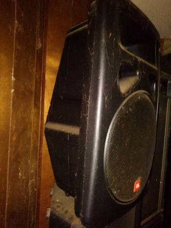 2- JBL EON1500 Professional 15