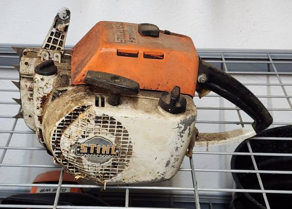 Stihl 041 Chainsaw *Parts Saw* 1