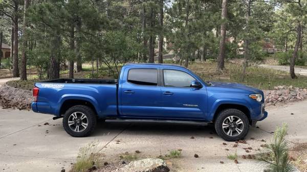 2017 Toyota Tacoma 4x4 Sport TRD package 1