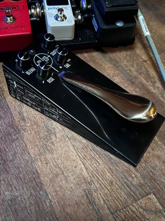 GameChanger Audio Plus Guitar Pedal 1