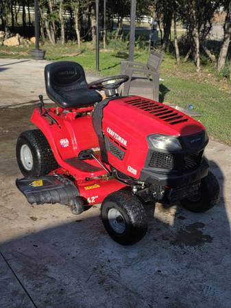 (Delivery)42" automatic craftsman riding mower 1