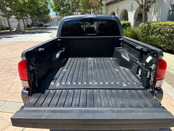 2019 Toyota Tacoma Cabina Doble TRD Sport 26 mil millas - $28,500 (Pleasant Hill)63654697408515124