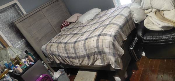 Queen size Bed and frame 1