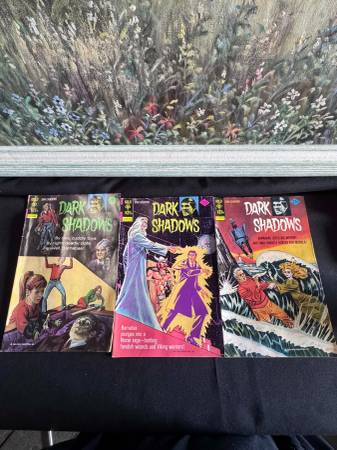 Dark Shadows Comics 1