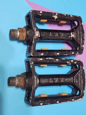 Oldschool bmx kkt amx pedals 9/16 - bicycle parts - by owner