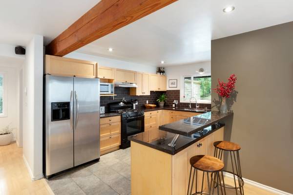 Furnished 3-Bedroom / 3-Bath Home in Alta Vista – 12-Month Lease 3