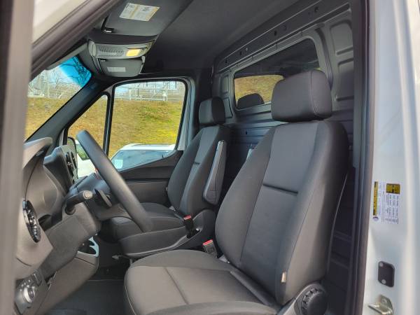 2023 Mercedes Sprinter 2500 144 - Photo 14
