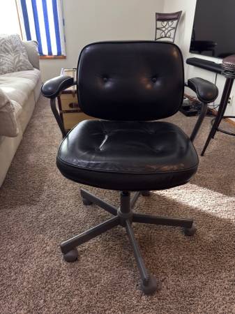 IKEA ALEFJÄLL Office chair, Glose black (Good Condition) 1