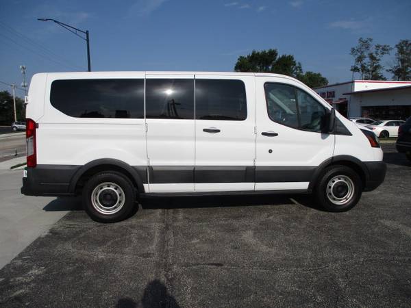 2018 Ford TRANSIT 150 /
