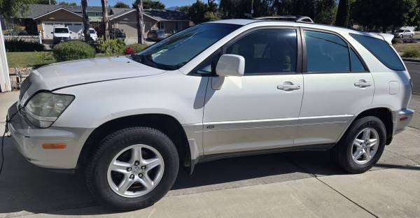 2001 Lexus RXRX 300 Sport Utility 4D - $2,000 (san jose south)63617800123907121