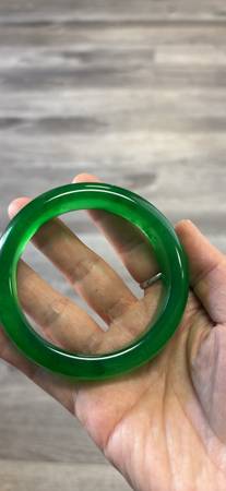 Green jade bangle 1