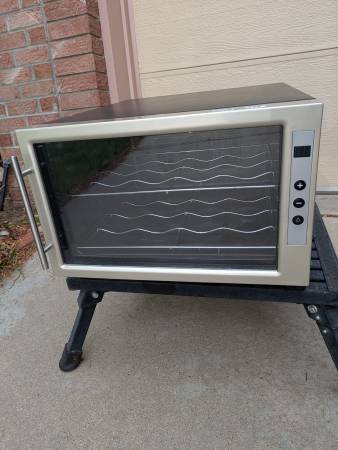 Counter Top Wine Refrigerator Cooler 1