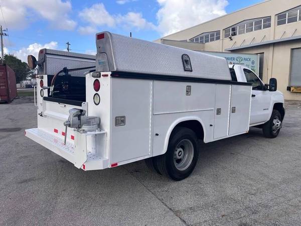 2015 Chevrolet SILVERADO 3500 HD - Photo 4