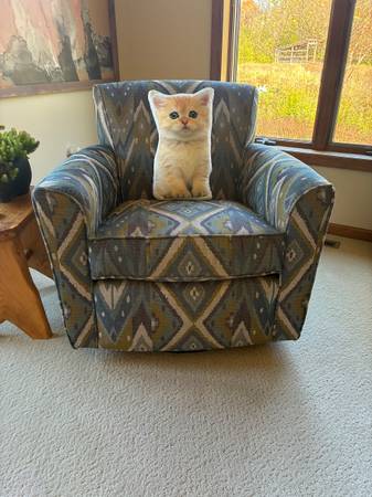 Flexsteel Swivel Glider (Custom) 1