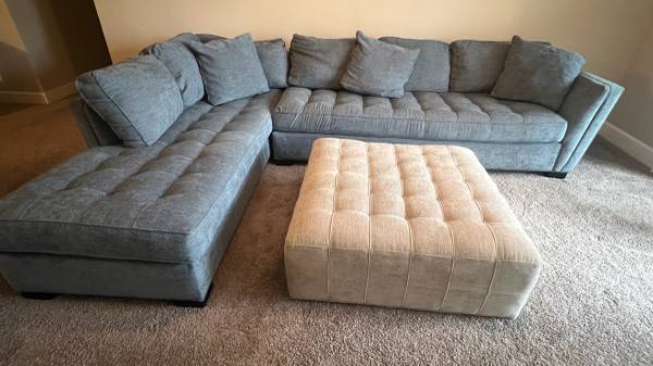 Sectional Couch w/ Ottoman 1