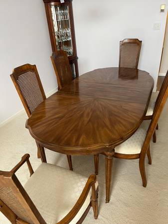 Dining room table with 6 chairs. 1