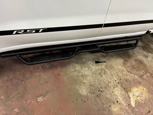 Side steps Silverado 1