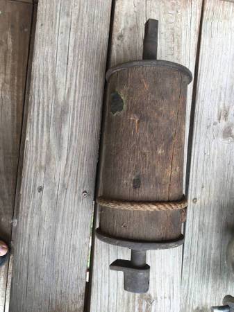 Antique Well Crank 1