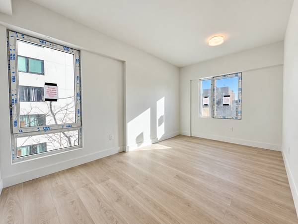 🔥🔑Spacious 2BR + W/D In Unit & Stainless Steel Kitchen🔥🔑 1
