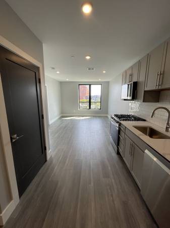 $3,400 / 1br - 365 Western Ave 1 Bed avail now (Brighton)63690755555075123