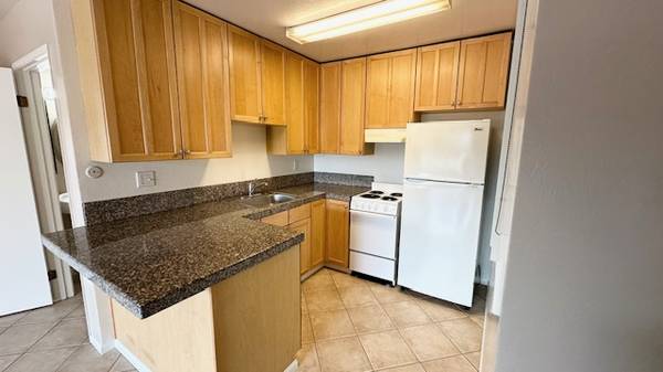 $2,250 ESTUDIO DISPONIBLE EN SOLANA BEACH... A PASOS DE FLETCHER COVE (Solana Beach)63866049429249124