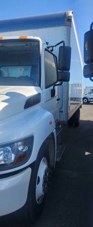 2020 Hino 268 -26FT - Photo 3